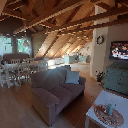 Elli Apartment Berumbur Екстериор снимка