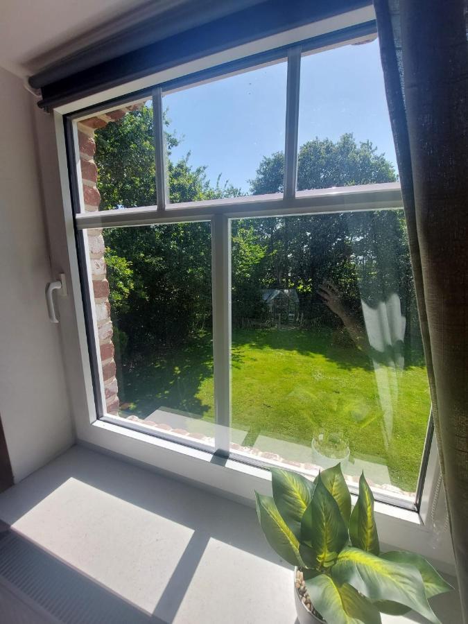 Elli Apartment Berumbur Екстериор снимка